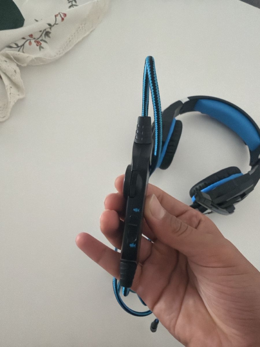 Kopfhörer: Gaming Headset mit Mikrofon & LED-Beleuchtung – Neu (gemäss Beschreibung) aus Malters von yav_wfg8 4