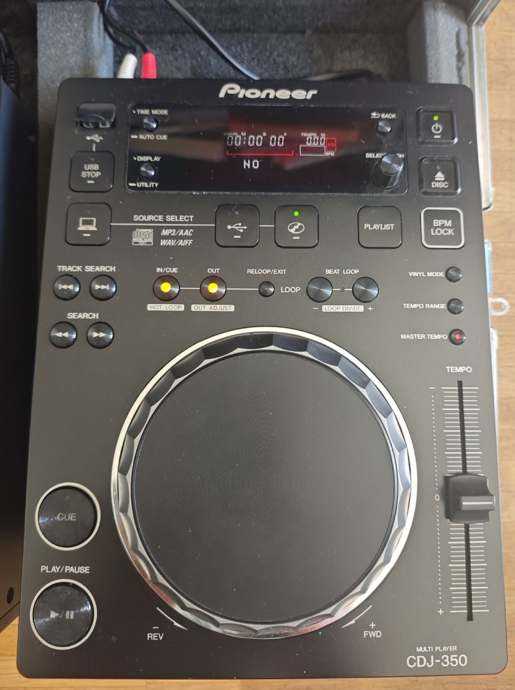 Pioneer Console di mixaggio: Pioneer DJ Set 350 inkl. Case – Usato da Niederhasli venduto da Nadch22 4