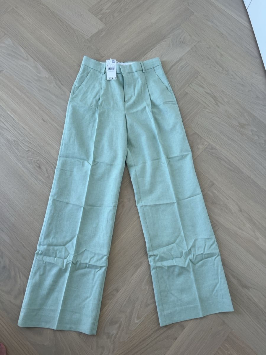 Mango Pantaloni: Neue Mango Stoffhose , Gr. 38 – Nuovo (secondo la descrizione) da Zürich venduto da prima.01 1