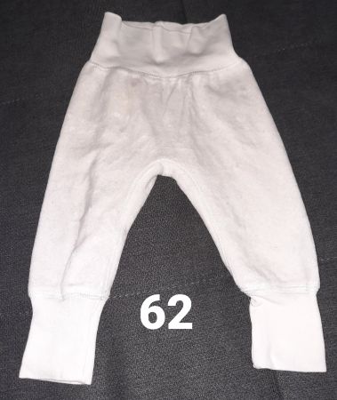 Weisse, bequeme Hose in Grösse 62