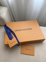 Louis Vuitton Box inkl. Band & Karte, top Zustand!