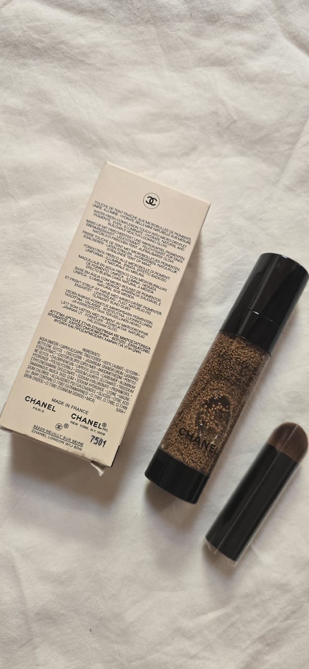 Chanel Maquillage: CHANEL LES BEIGES B70 20 ml Water-Fresh Complexion Touch – Neuf avec emballage d'origine à Martigny par zin_y9tt 1