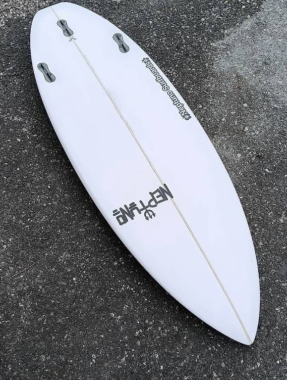 Planches de surf: River Surfboard / Fluss Surfbrett – D'occasion à Zürich par Alfredo_Pazos 4