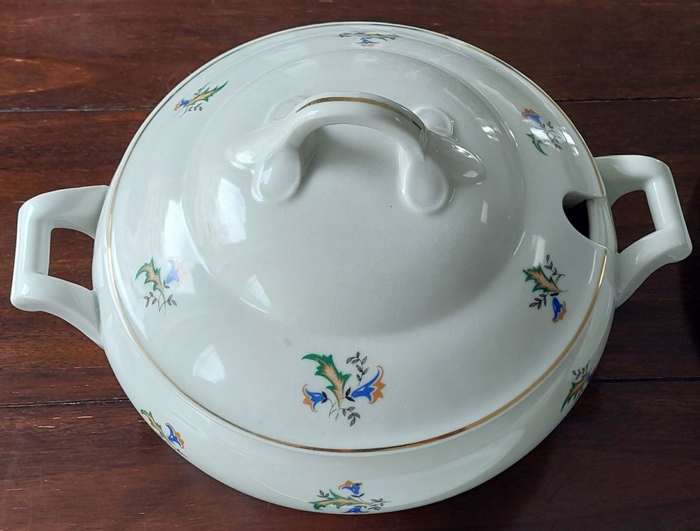 Coupes: Langenthal Porzellan Suppenschüssel, Soupière Goldrand Blume – D'occasion à Ostermundigen par gerbu01