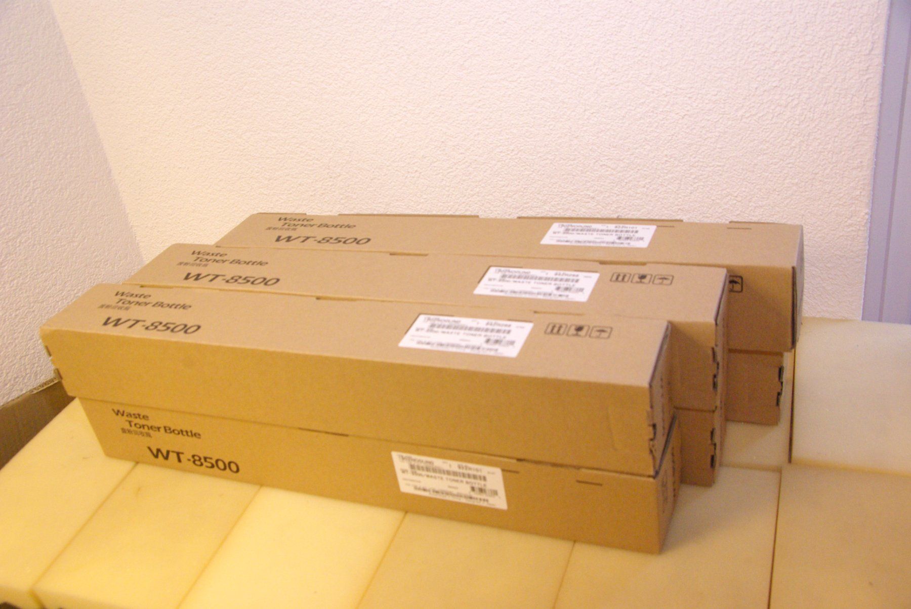 Kyocera Druckerpatronen & Toner: 6x Kyocera Resttonerbehälter WT-8500 – Neu und originalverpackt aus Herisau von