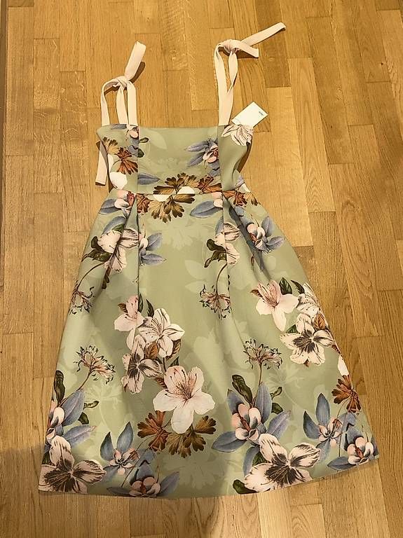 Vestiti: Kleid mit Blumenprint - Grösse 40 – Usato da Rothrist venduto da G.F.1997 1