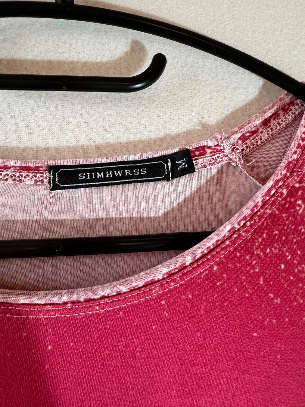 T-Shirts: pink-rotes Shirt Grösse M – Gebraucht aus Grosswangen von SALE_SALE_SALE 1
