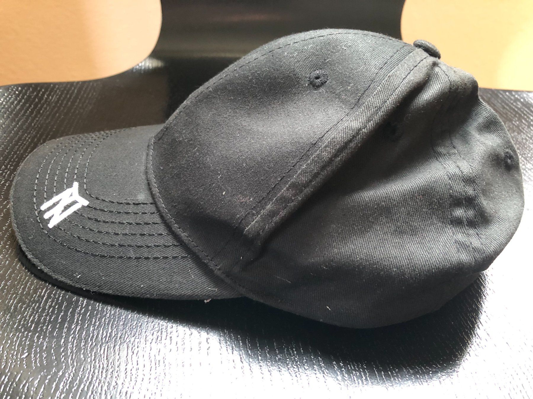 Altro in  Abbigliamento & Accessori: Cap Kinder Schwarz mit M Gr. 54 One Size Baseballcap – Usato da Basel venduto da Masikh 1