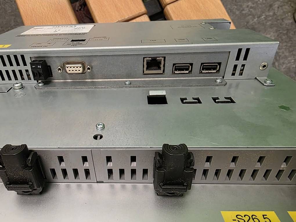 Siemens Componenti elettronici: Siemens SIMATIC MP277 10 Touch Panel inkl. MMC – Usato da Gelterkinden venduto da patriks4 5