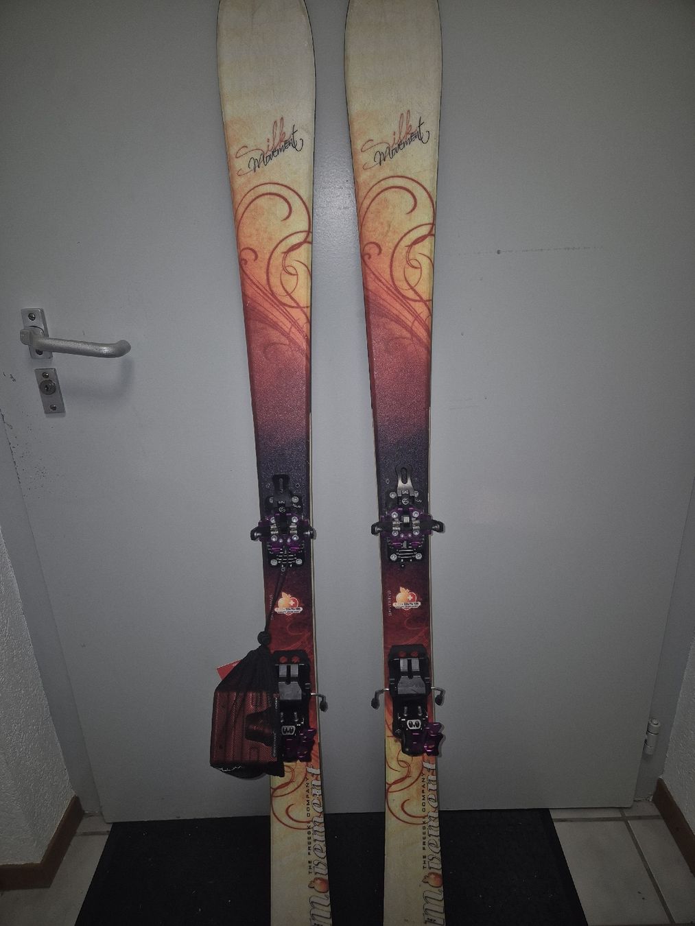 Movement Sci: Movement Silk 147 fixations plum summit 7, couteaux – Usato da Porrentruy venduto da jer_6hmq