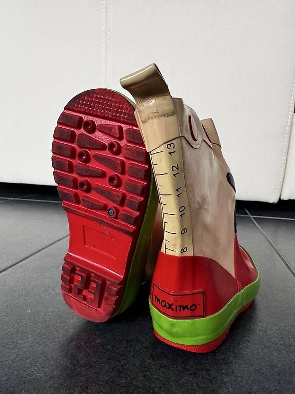 Scarpe per ragazzi: Gummistiefel / Turnschuhe Gr. 23 – Usato da Ottenbach venduto da bienemaja010 3