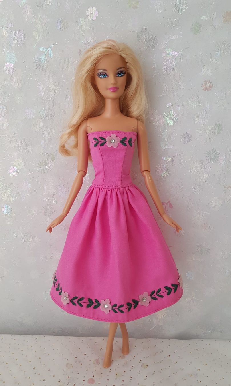 Bambole: Barbie Kleid – Nuovo (secondo la descrizione) da Lachen SZ venduto da Sakura4hime