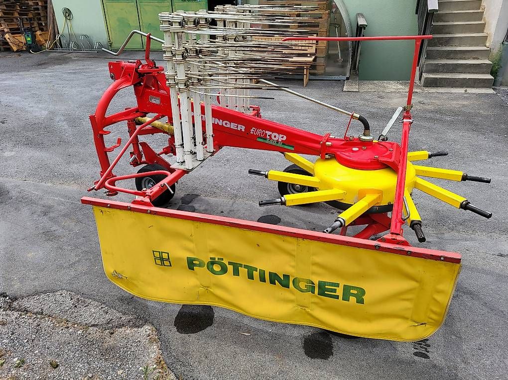 Pöttinger Raccolta foraggio grezzo: Schwader Pöttinger 340 – Usato da Giswil venduto da Hans83 3