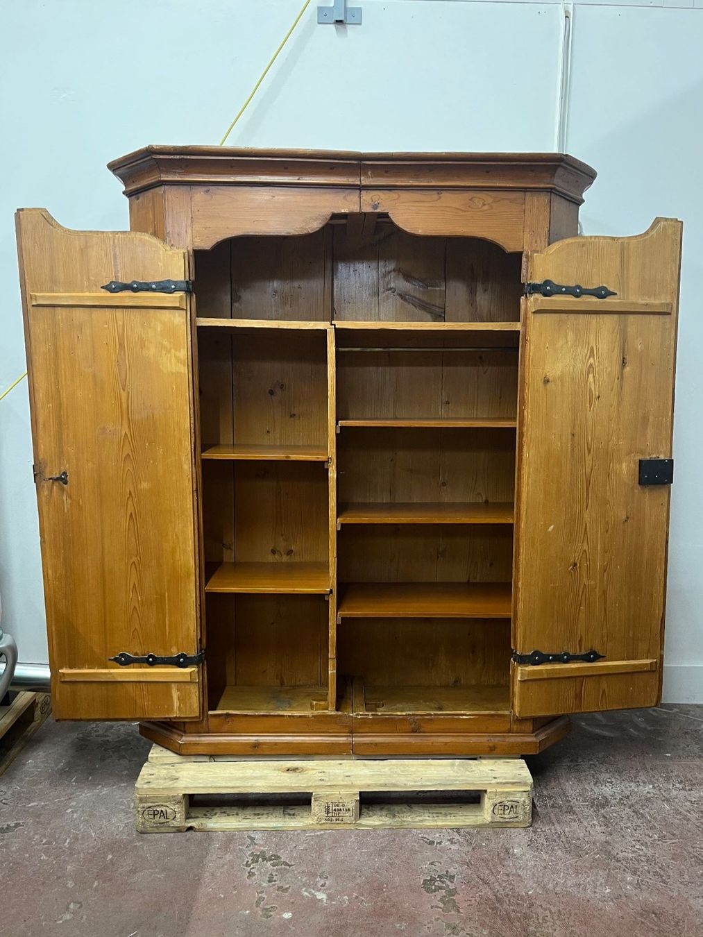 Armoires: Bauernschrank – D'occasion à Luzern par CAZS_Luzern 1