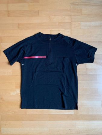 Anapurna tee with zip L