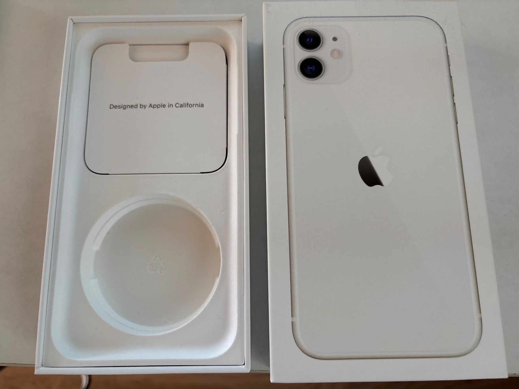 Apple Telefoni cellulari / Smartphones: Apple iPhone 11 White 128 GB - Top Zustand – Usato da Konolfingen venduto da Sheba11 1