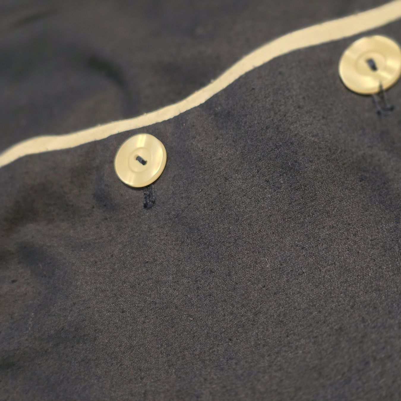 Camicette: Vintage Bluse dunkelblau mit Weiß XL – Usato da Wald ZH venduto da CapLux 4
