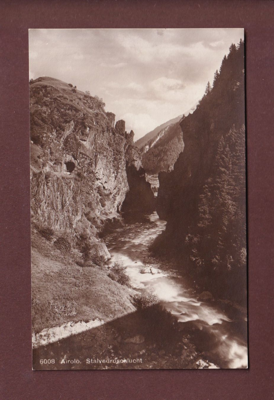 Cartoline postali: AIROLO - Stalvedroschlucht – Usato da Pully venduto da nicecards-shop