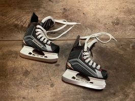 Gut erhaltene Bauer Eishockey Schlittschuhe, Grösse 26