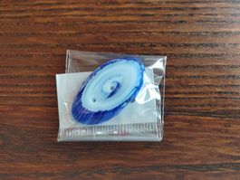Schmuckanhänger aus böhmischen Glas in blau weiss