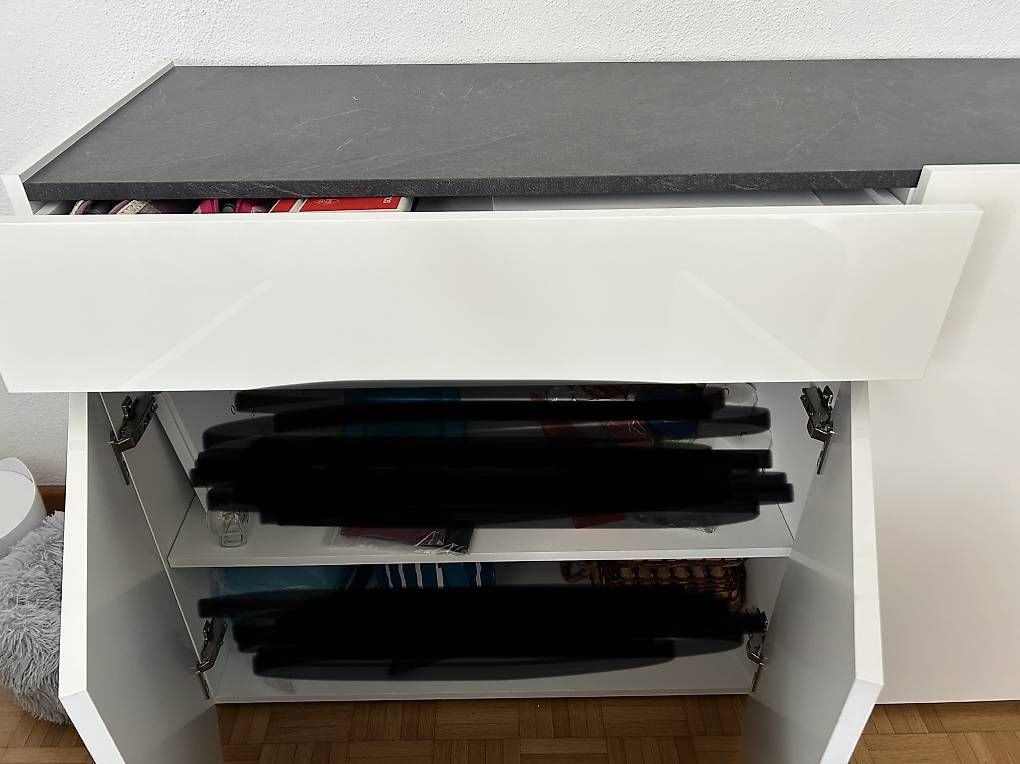 Cassettiere: Sideboard weiss/Anthrazit – Usato da Vaduz venduto da alina_hasler 4