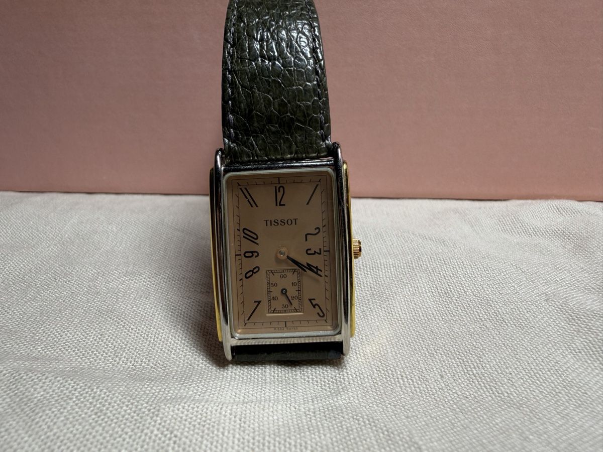 Tissot Orologi: Tissot Armbanduhr – Usato da Oberwil BL venduto da Hariva