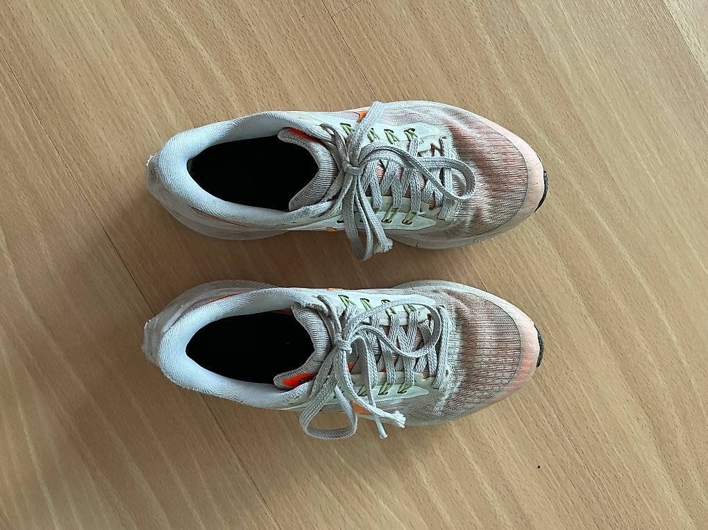 Nike Schuhe für Jungen: Kinder-Turnschuh Nike Grösse 33 – Gebraucht aus Chur von Mike-Frei 1