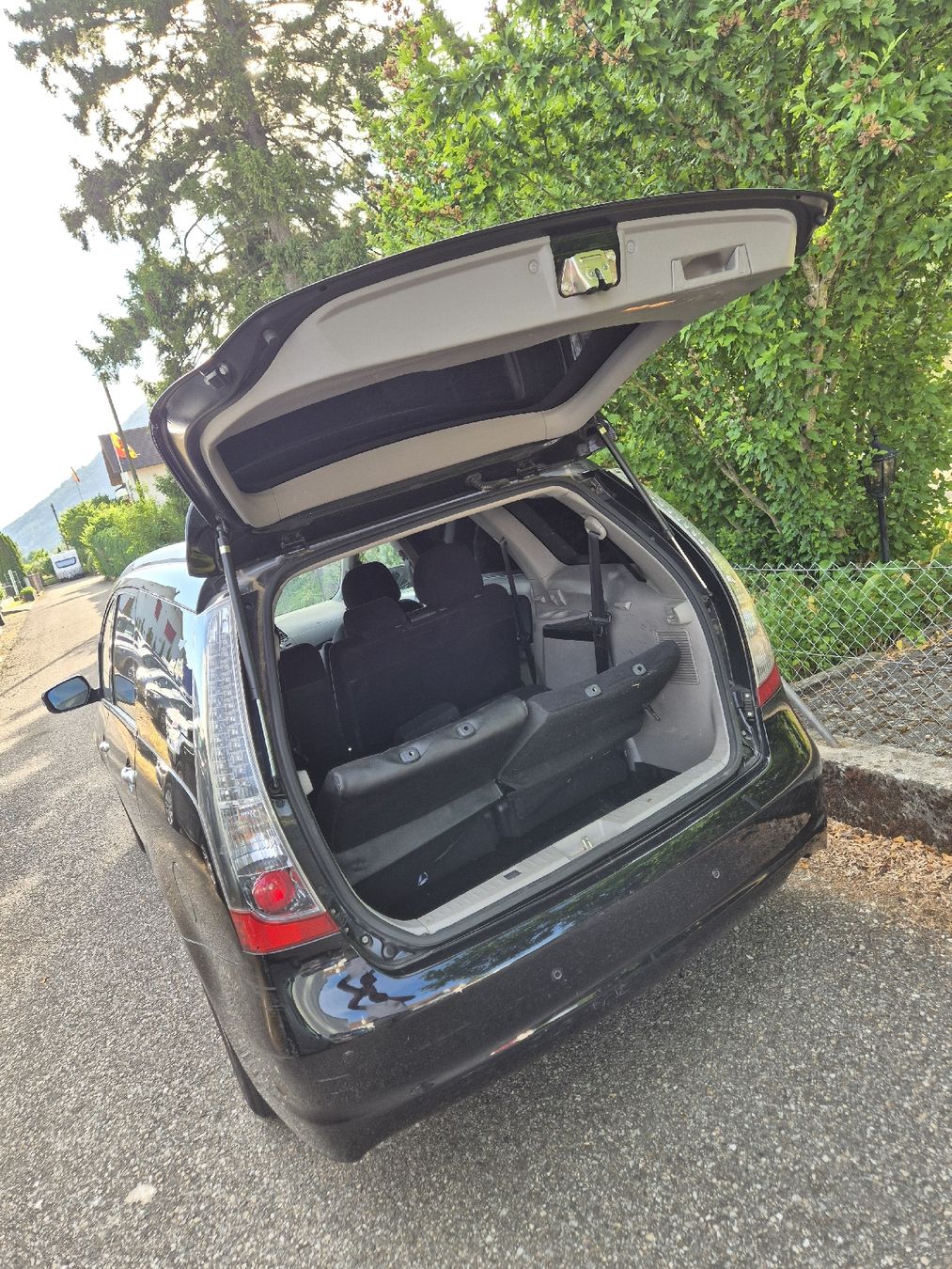 Mitsubishi Autos: Mitsubishi Grandis Automat  – Gebraucht aus grenchen von Pooth01 9