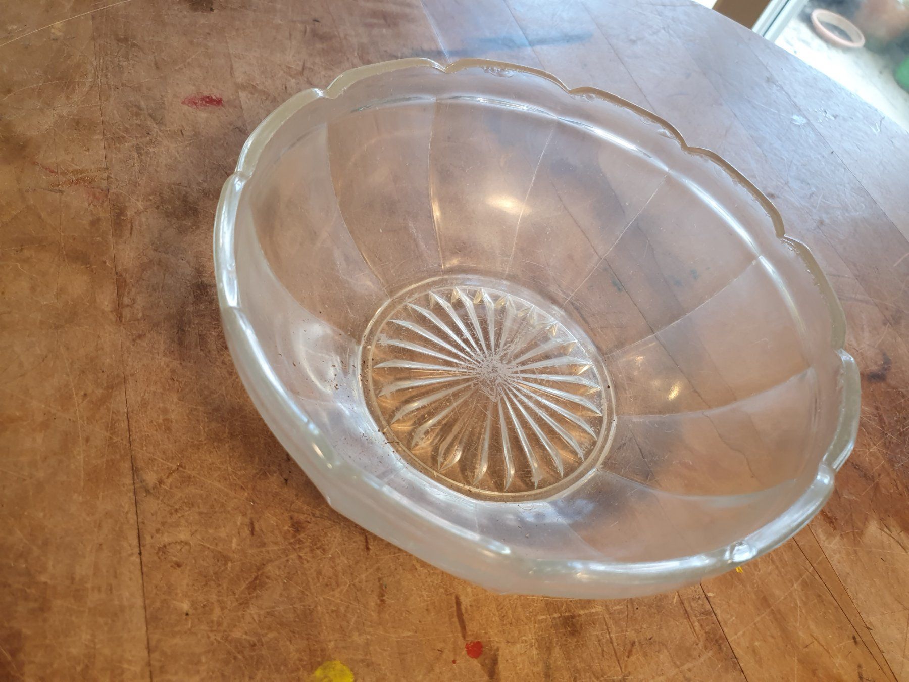 Schalen: Salatschüssel Pressglas 22 cm – Gebraucht aus Zürich von dialout