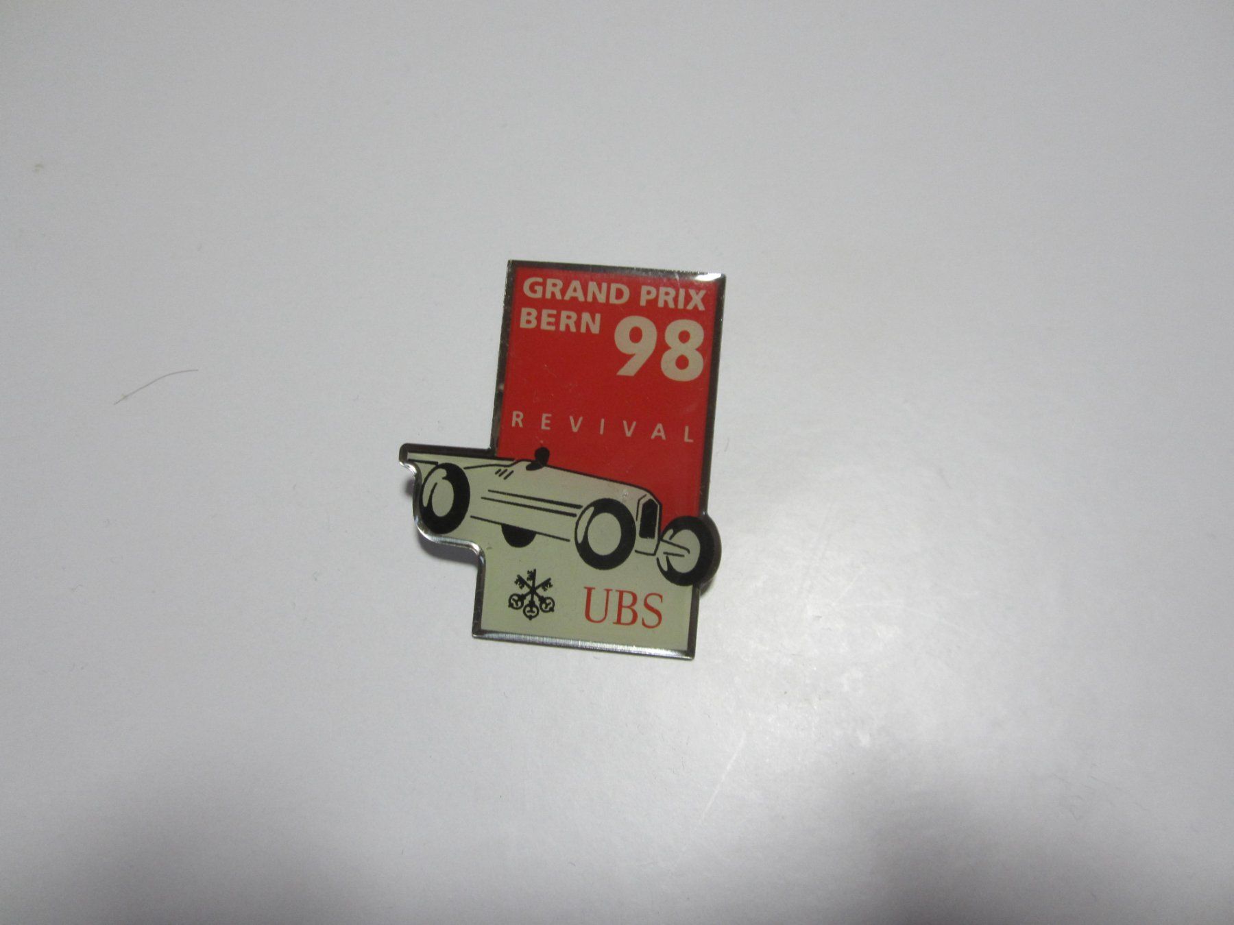 UBS Placchette & Badge: Pin's UBS Berne – Nuovo (secondo la descrizione) da Tramelan venduto da Tors
