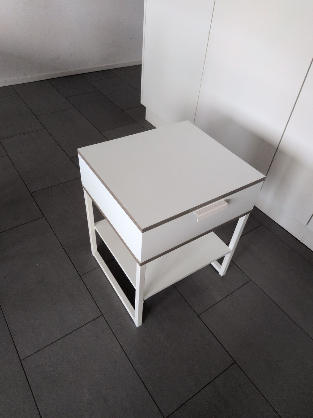 Ikea Comodini: Ikea Trysil Nachttisch – Usato da Zürich venduto da Honda_Rider