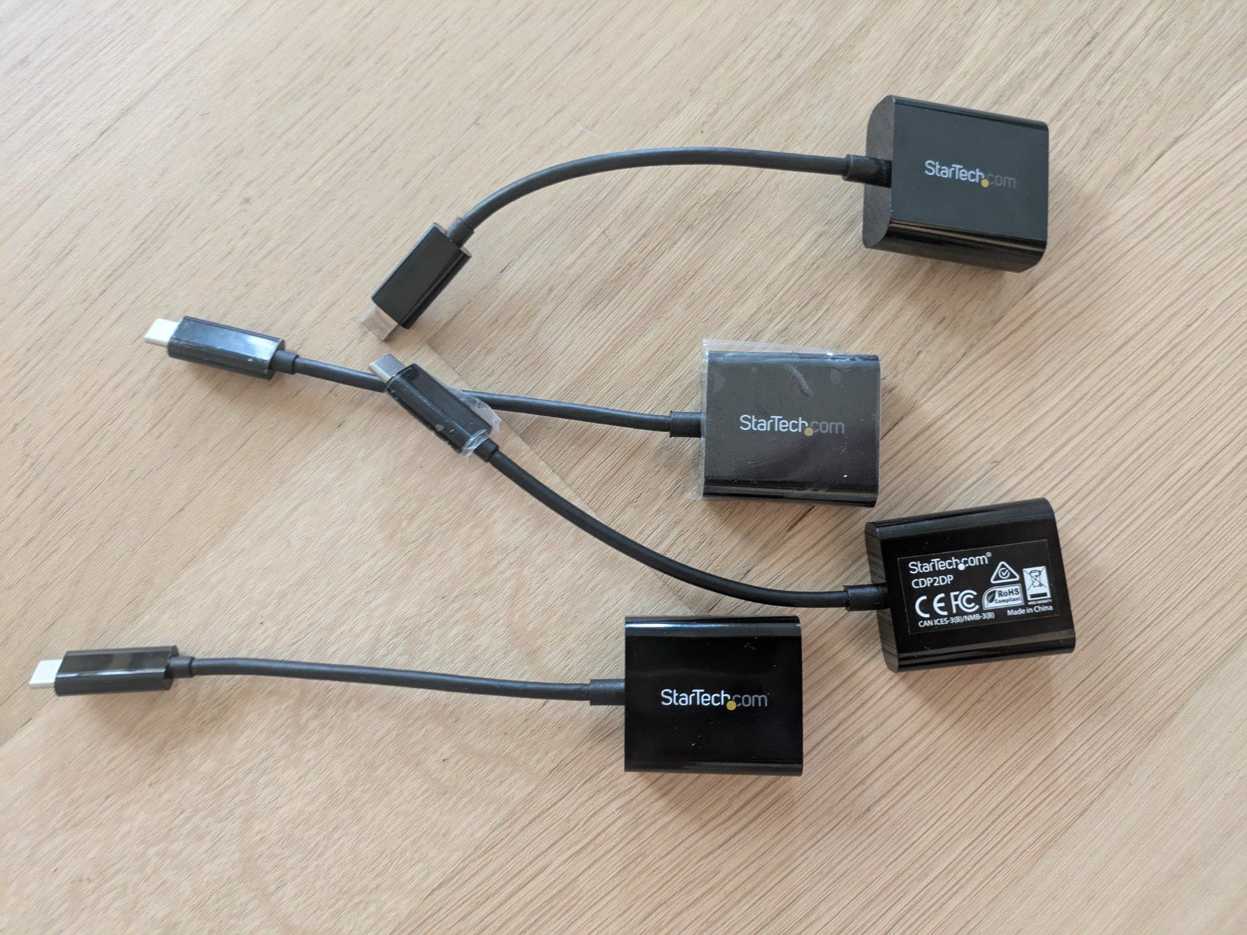 Lecteurs & Adaptateurs: StarTech.com Adapter USB Typ-C auf DisplayPort 4K 60Hz – Neuf (Voir description) à Zürich par s--h 2