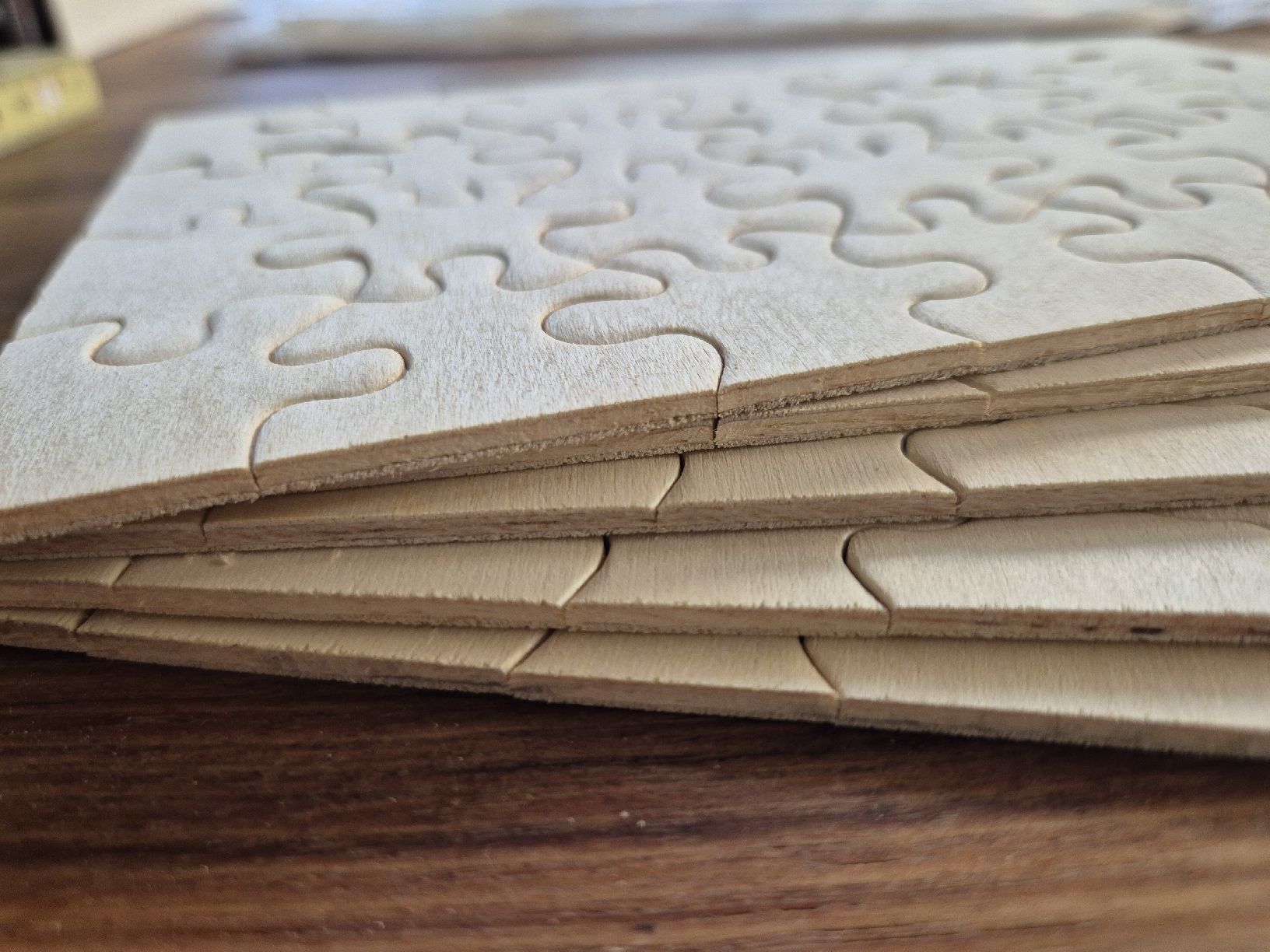 Puzzle: Puzzle en bois - à dessiner soi-même – Nuovo (secondo la descrizione) da Domat/Ems venduto da ver_7q9b 1