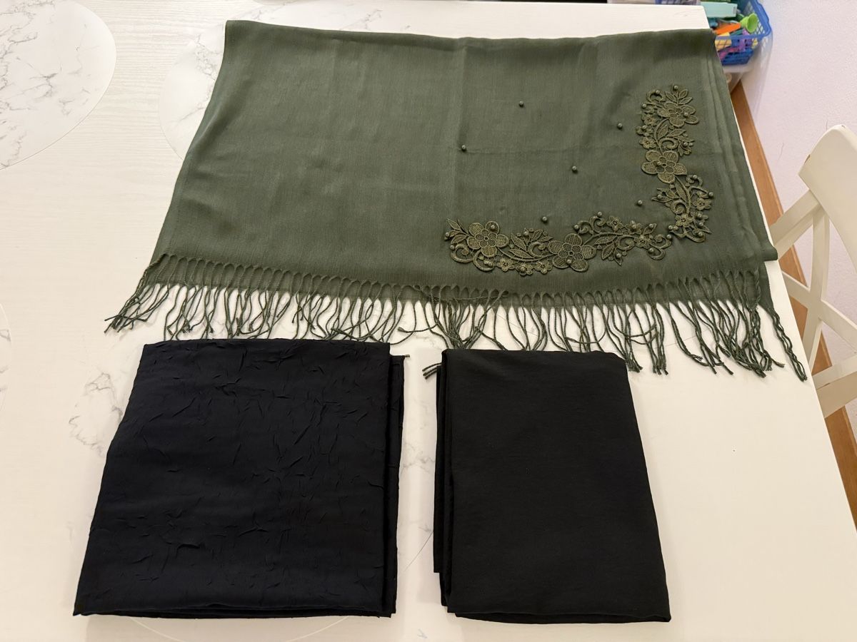 Foulards & écharpes: 3 schals  – D'occasion à Luterbach par uhrmacherin89