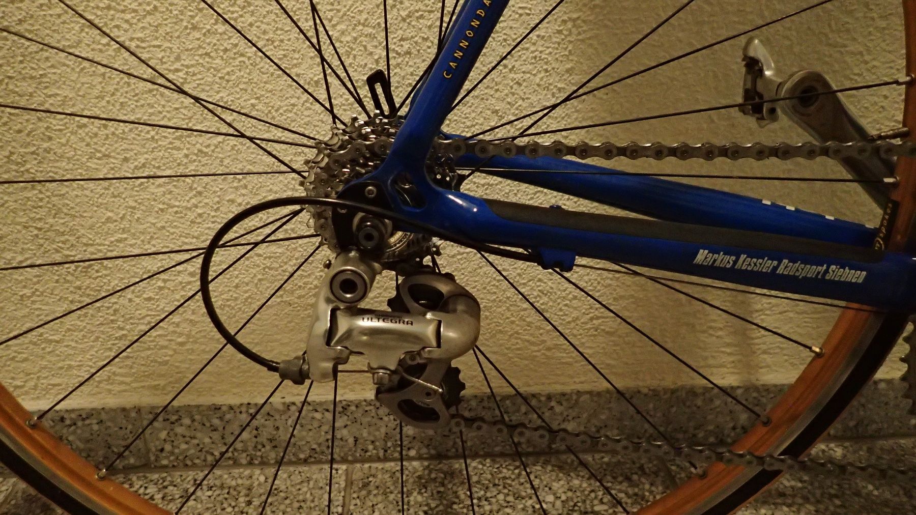 Cannondale Biciclette: Cannondale Rennvelo R 2000 blau CAAD 4 – Usato da Lachen SZ venduto da BeldeuX 4