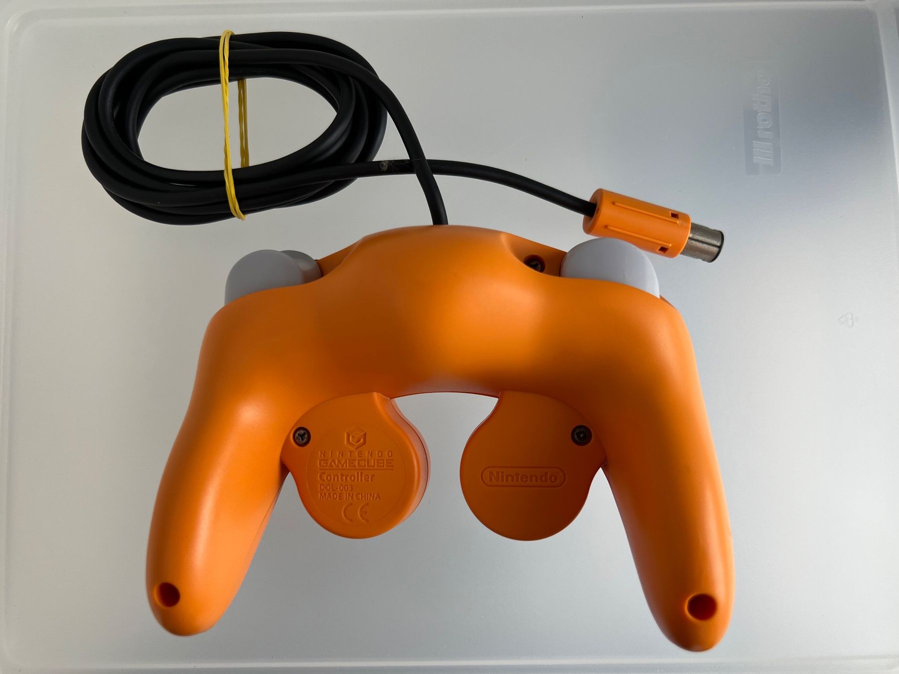 Nintendo Controller: Nintendo Gamecube Controller orange – Usato da Uttigen venduto da sonorsonic 1