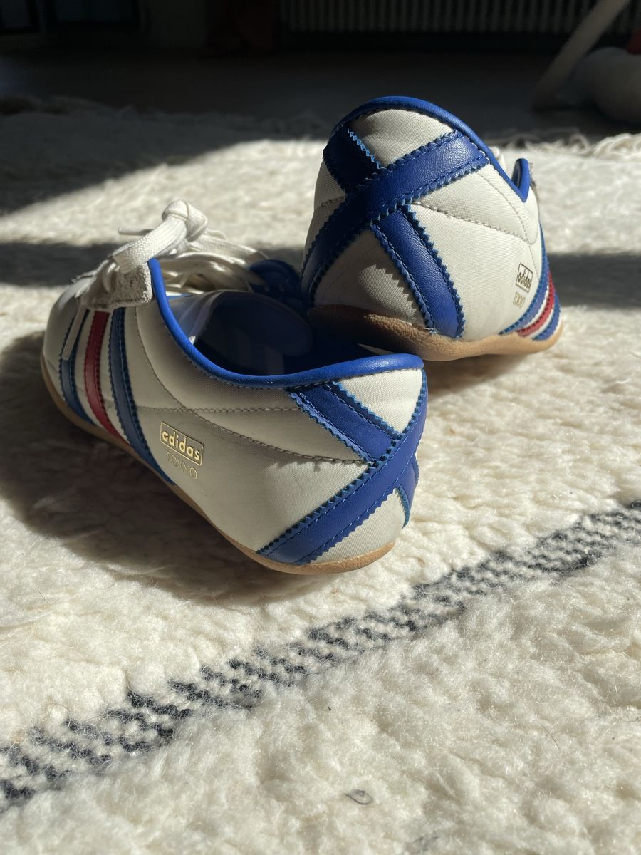 Adidas Chaussures femmes: Adidas Tokyo Sneakers  – D'occasion à Rüschlikon par IDOULA 1
