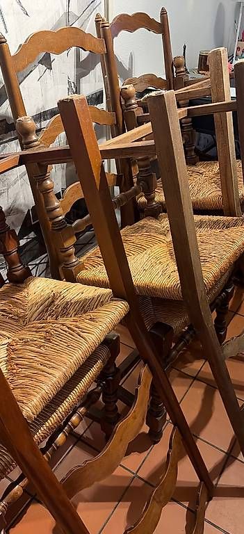 Sedie: 7 Super Esszimmer Stühle für alle 150 CHF – Usato da Basel venduto da SecondHand_Al 1