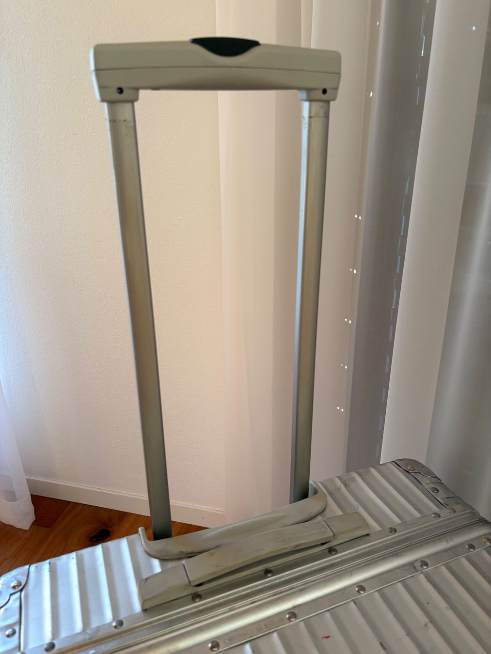 Rimowa Reisekoffer: Rimowa Aluminium Koffer – Gebraucht aus Langenthal von you_hwt9 4