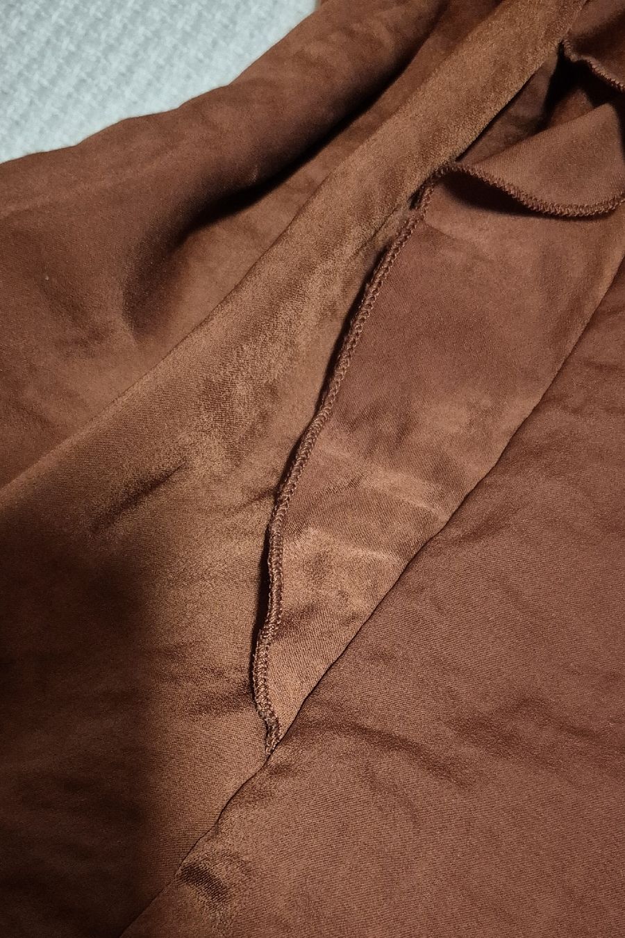 Blusen: Blouse Kiabi t. L avec volants élégant – Gebraucht aus Le Locle von Arya4 2