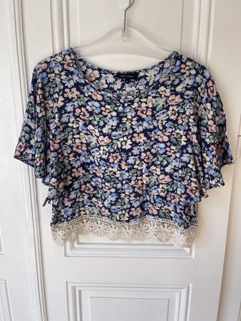 New Look Floral Top - Size 6 - Summer Ready! 46