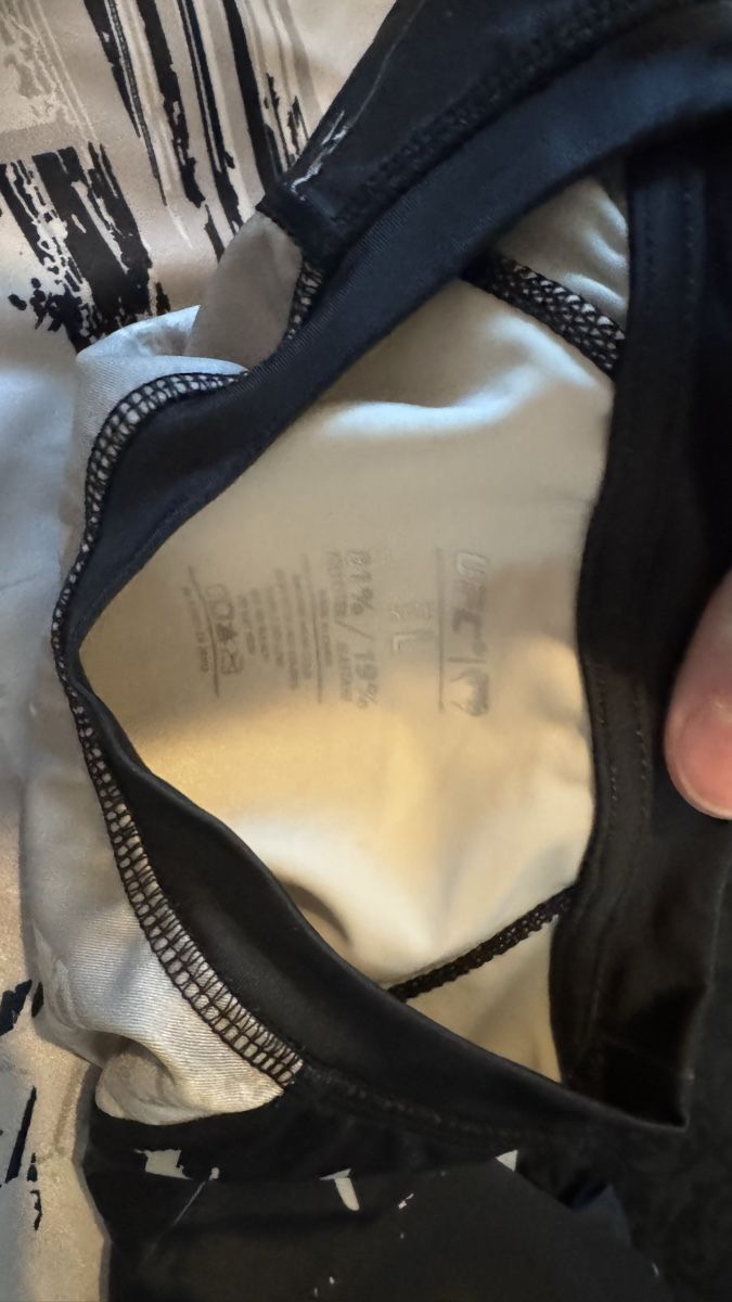 Venum Lotti di vestiti: UFC Venum Authentic Fight Kit – Usato da Brugg AG venduto da GiovanniVercetti 2