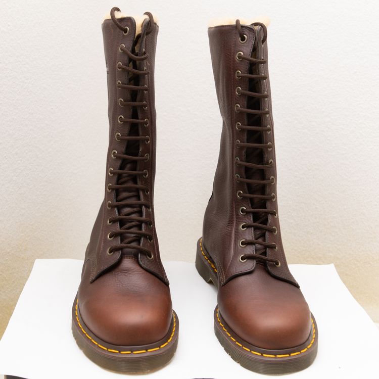 Elegantes Dr Martens Fell Ebenbild