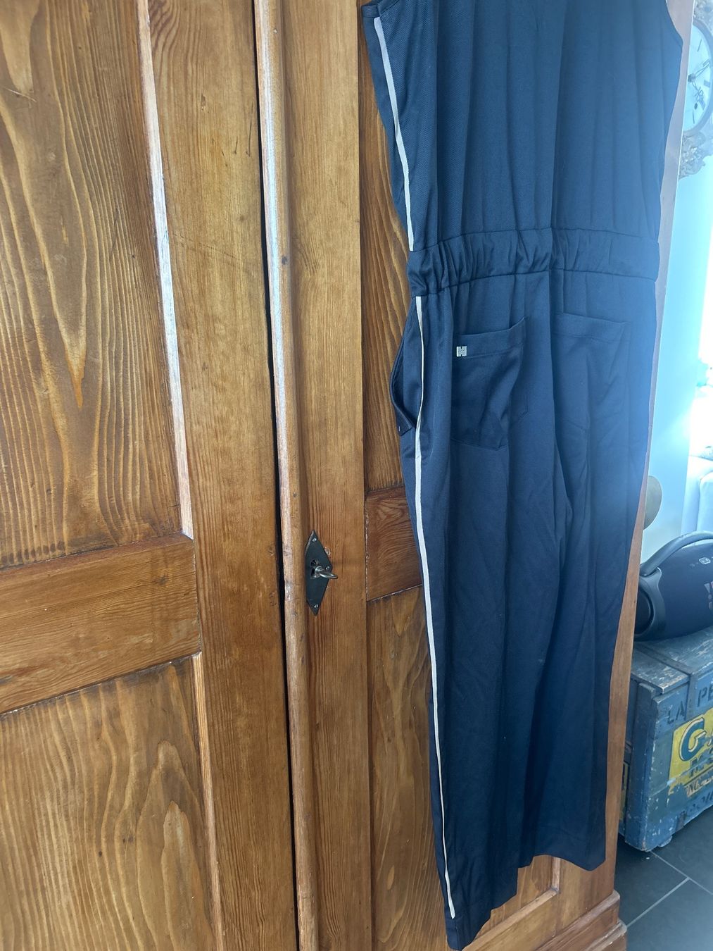 Tute: Combinaison noire Cop. Copine taille 42 – Usato da St-Aubin-Sauges venduto da vildfr 3