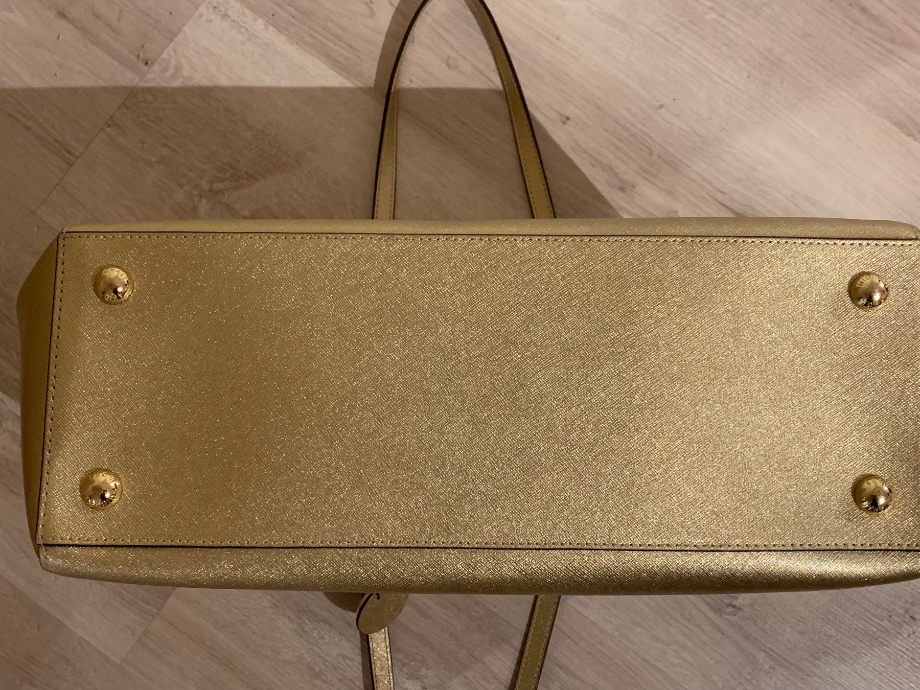 Michael Kors Borse da donna: Michael Kors Shopper, gold Farben – Usato da Nunningen venduto da silvermoon68 7