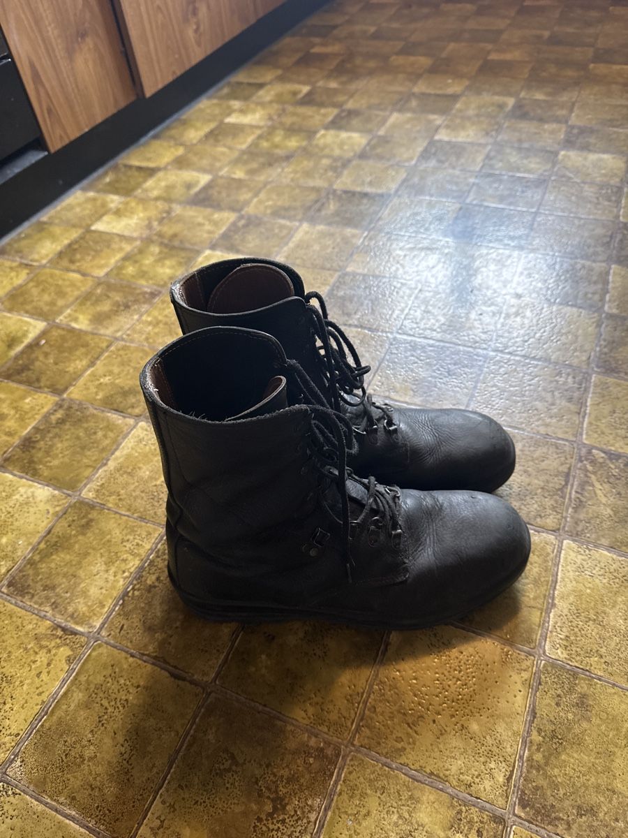 Chaussures hommes: Kampfstiefel Original – D'occasion à Root par Golddiggerfranky