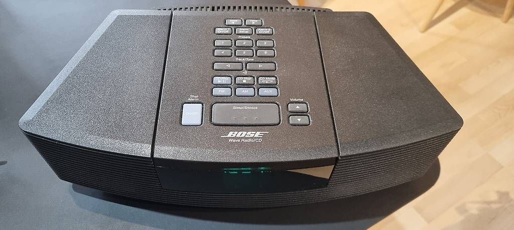 Radios: Bose Wave Radio / CD – Gebraucht aus Baar von iainmathews