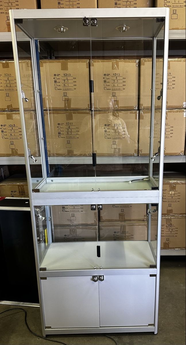 Vitrinen: Profivitrine für Messen oder so. mit Transportkiste ab 99.-  – Gebraucht aus Sennwald von HARO-Import