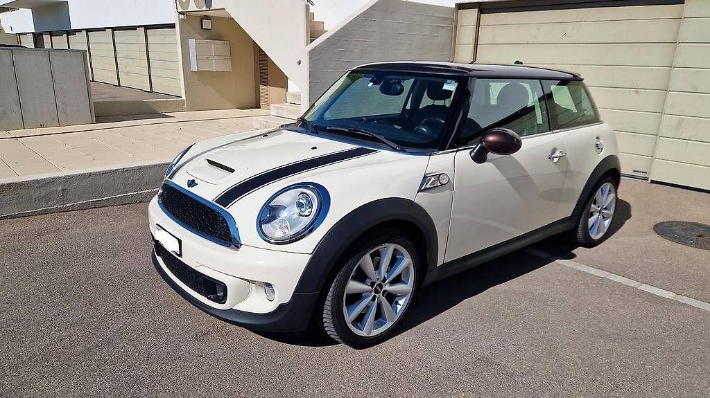 Automobili: Mini Cooper S mit SCHALTGETRIEBE ;-) – Usato da Schlieren venduto da fabplai 1