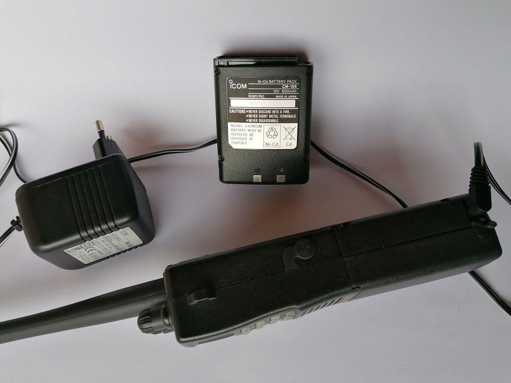 Icom Radiocomunicazione: Funkgerät - icom IC-A22E Portable VHF Transceiver – Nuovo (secondo la descrizione) da Ermenswil venduto da easyric 5